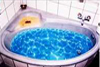 Airbrush-Design-badewanne-befuellt mit wasser